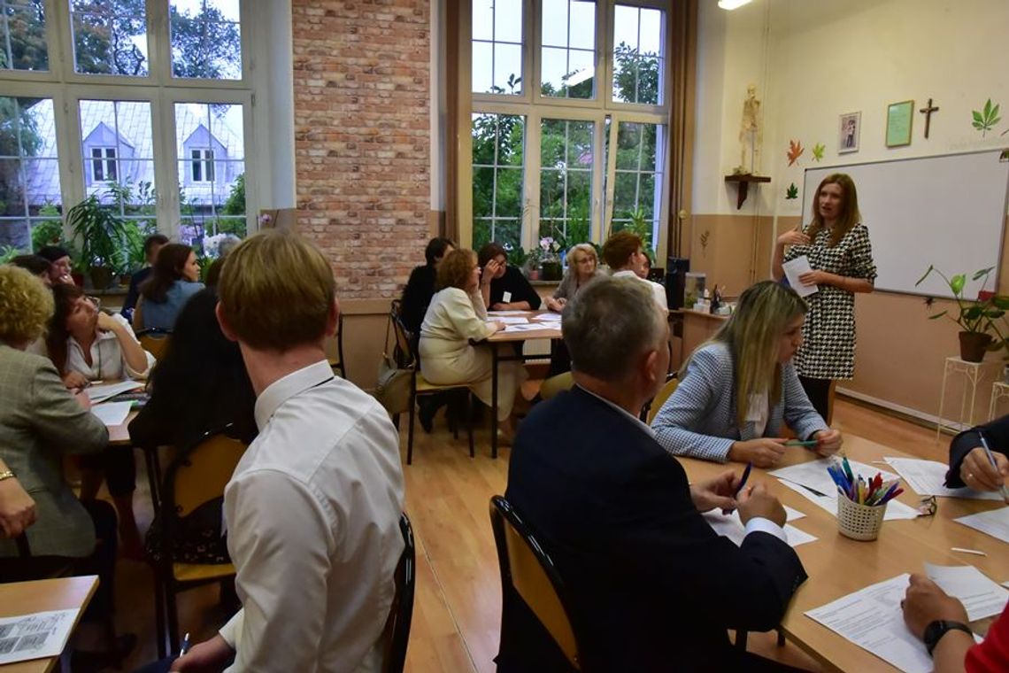 Lekcja biologii dla dyrektorów szkół