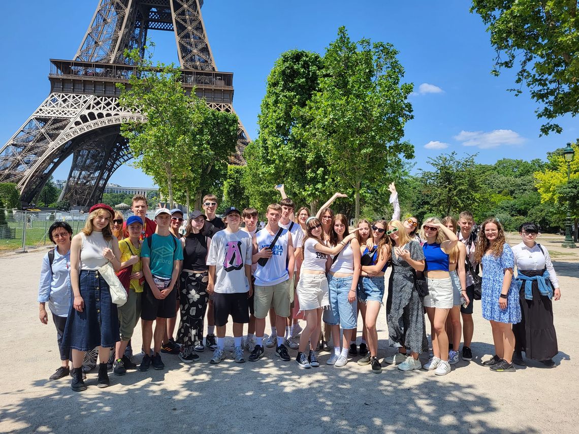Licealiści II LO w Kędzierzynie z praktyczną wizytą w Paryżu. ZDJĘCIA