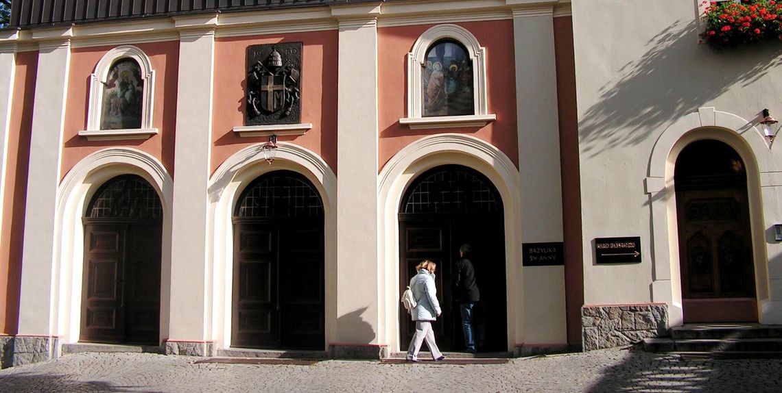 Licealny Rajd Pieszy na Górę św. Anny. Część obchodów 80-lecia I LO Licealny Rajd Pieszy na Górę św. Anny. Część obchodów 80-lecia I LO