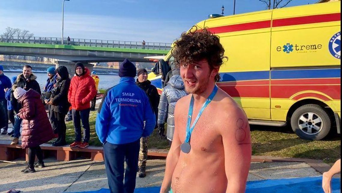 Lodowy Kozioł 2021 w Kędzierzynie-Koźlu. Poznaliśmy zwycięzców zimowego pływania w Odrze. ZDJĘCIA