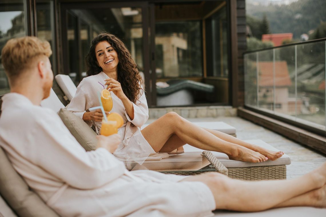 Luksusowy relaks w centrum stolicy – jak znaleźć idealny hotel SPA na weekend w Warszawie?