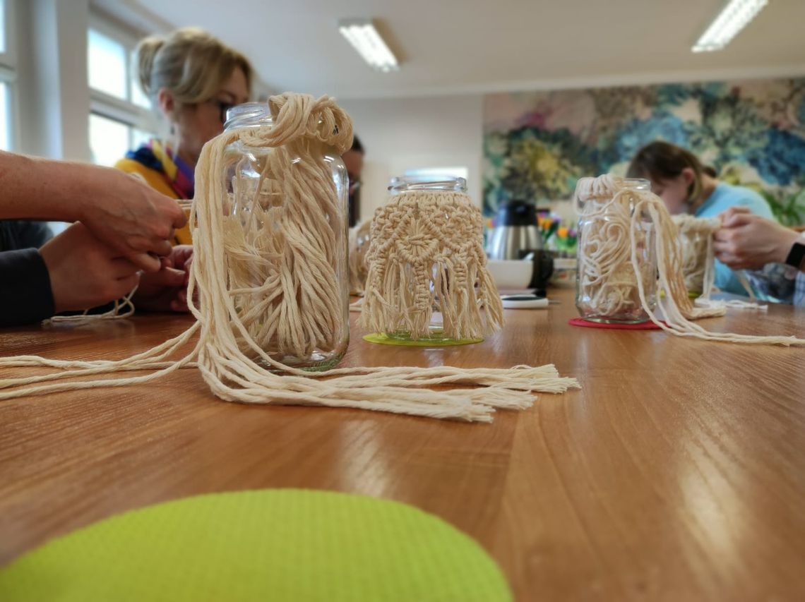 Makrama przechodzi swój renesans w Kędzierzynie-Koźlu