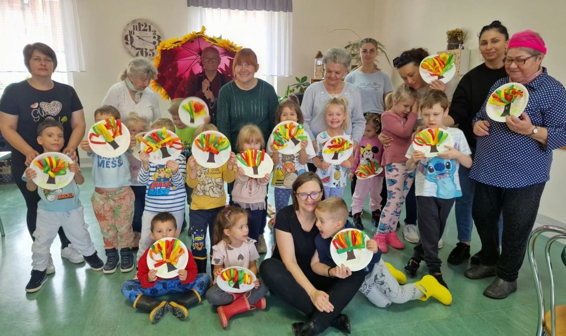 Maluchy z „Jedenastki” u seniorów z DDP nr 5. ZDJĘCIA