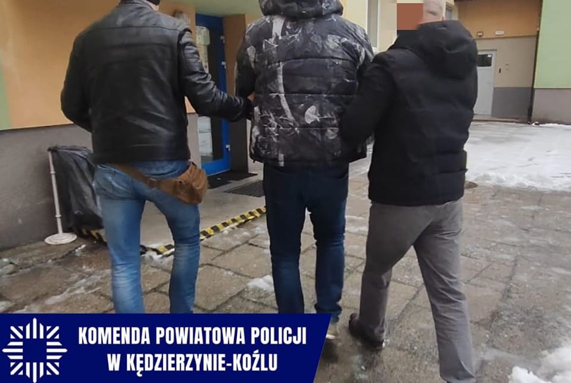 Mężczyzna, który potrącił trzy osoby i uciekł, usłyszał zarzuty