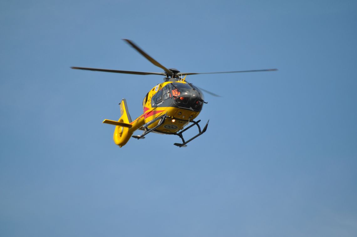 Tragiczny wypadek. Zmarł mężczyzna przygnieciony przez ciągnik rolniczy Tragiczny wypadek. Zmarł mężczyzna przygnieciony przez ciągnik rolniczy