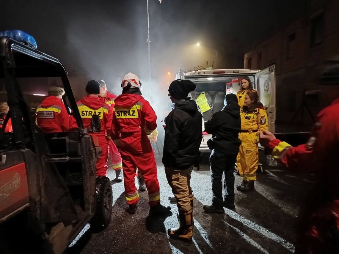 Mężczyzna zostawił list pożegnalny. Akcja ratunkowa z użyciem psów, dronów i quadów w Kędzierzynie Mężczyzna zostawił list pożegnalny. Akcja ratunkowa z użyciem psów, dronów i quadów w Kędzierzynie