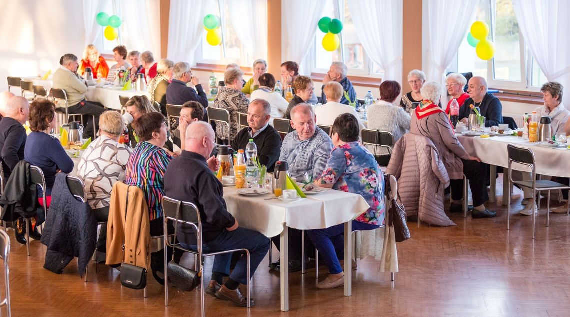 Międzypokoleniowe spotkanie w „Domu Sportowca” na osiedlu Cisowa