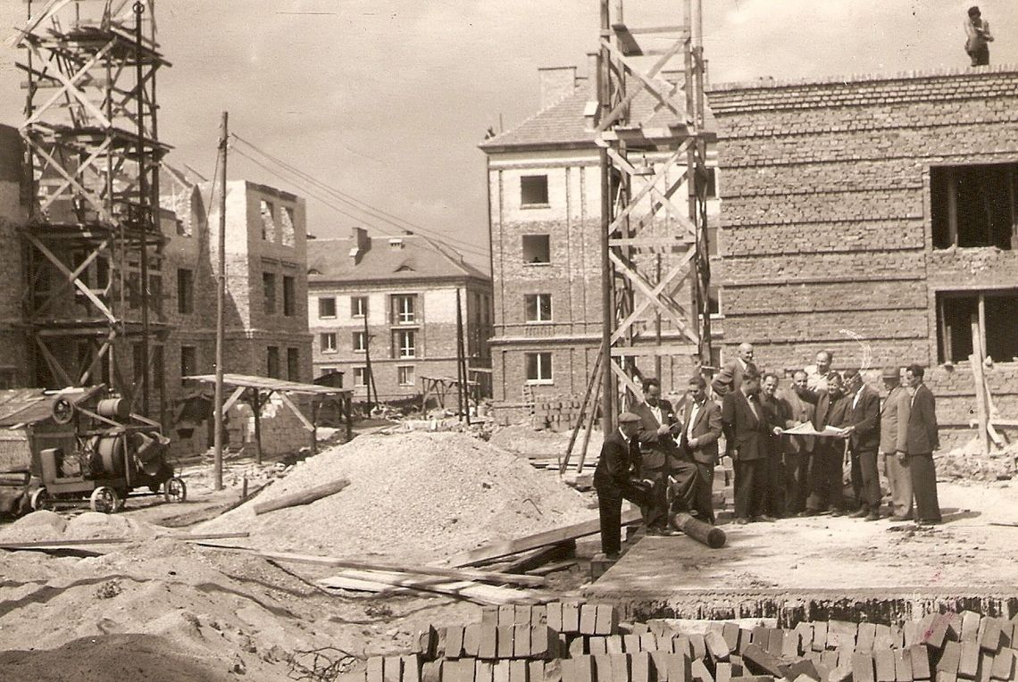 Mieszkańcy nadesłali już kilkadzisiąt archiwalnych fotografii naszego miasta