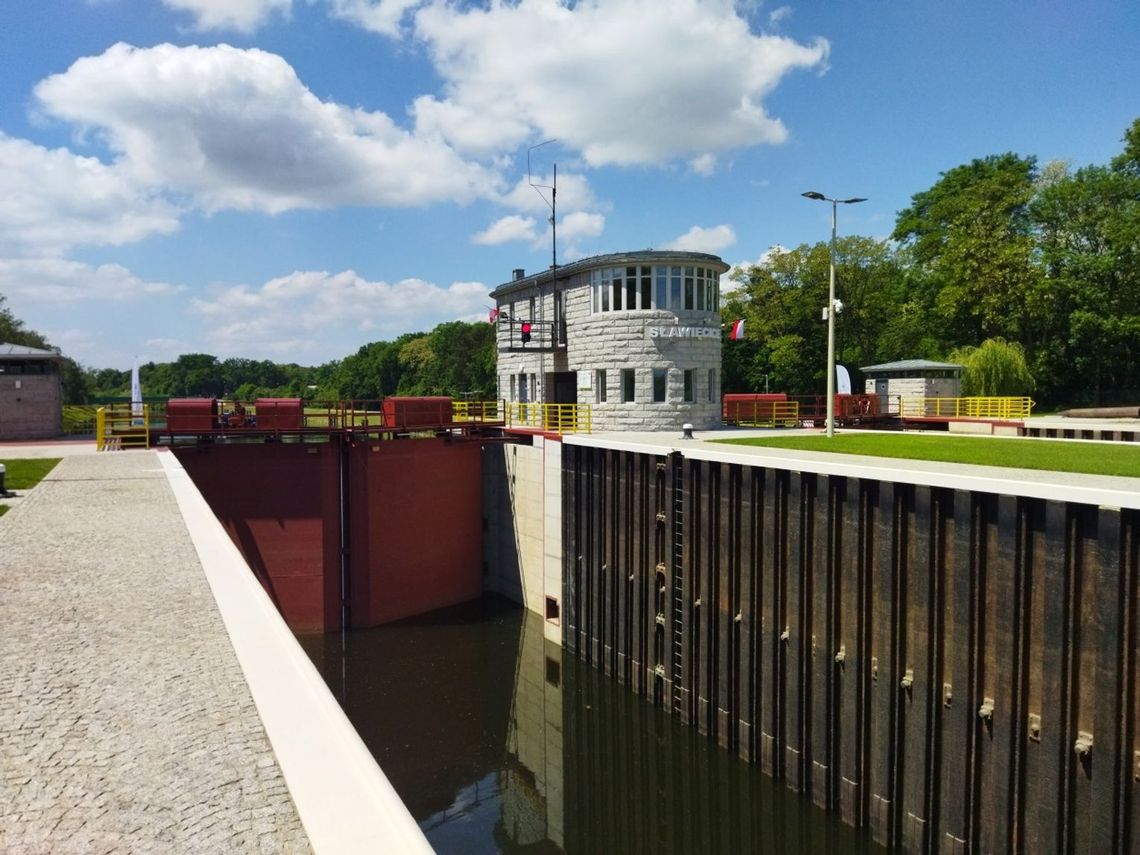 Mieszkańcy otrzymali alert RCB dotyczący zakazu korzystania z rzeki Kłodnicy