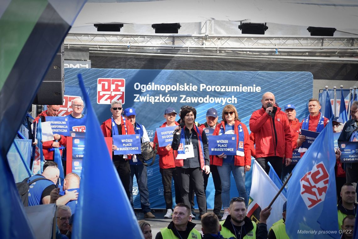 Mieszkańcy z Kędzierzyna-Koźla uczestniczyli w Ogólnopolskim Marszu Niezadowolenia w Warszawie