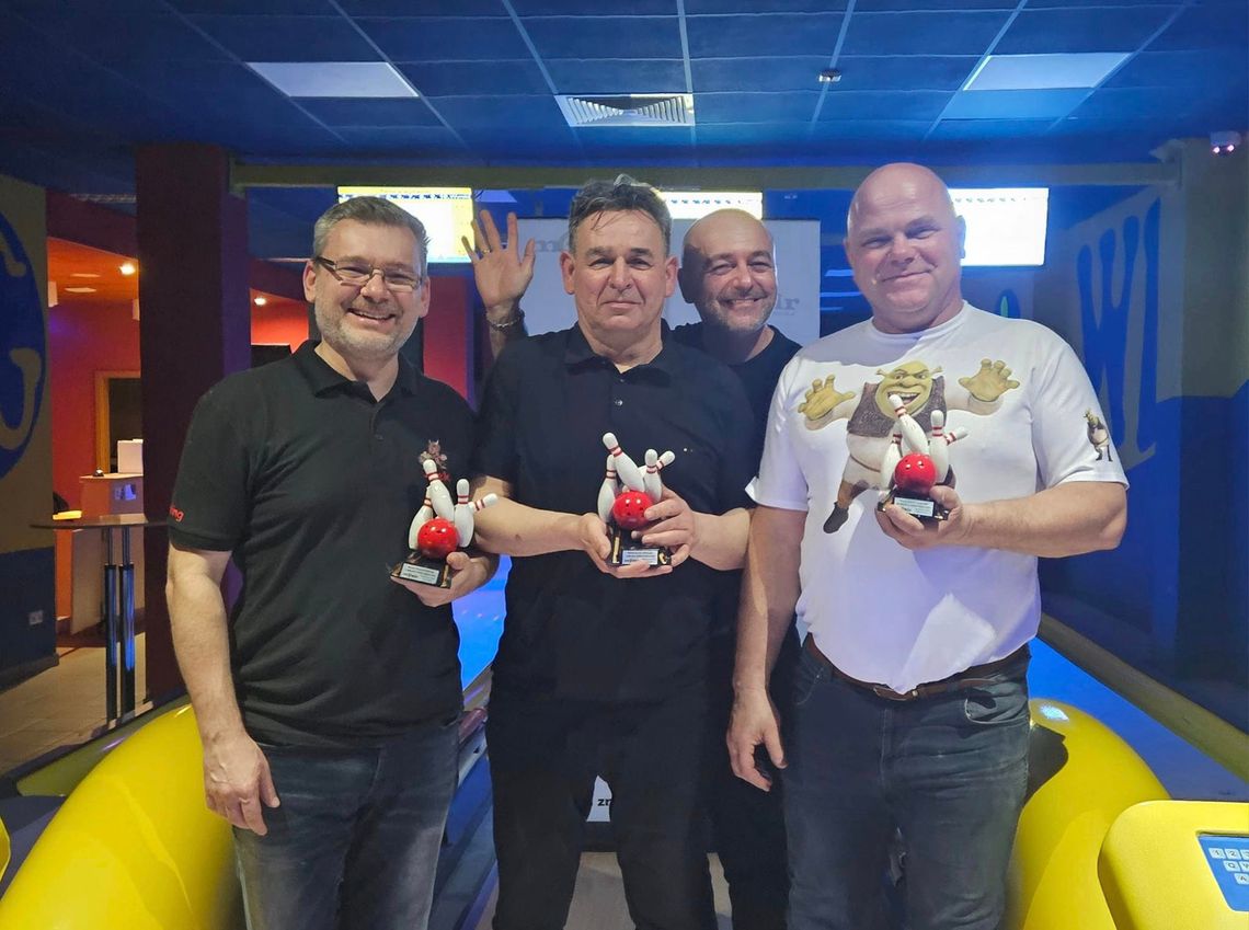 Mimo późnej pory kule toczyły się po właściwych torach Mimo późnej pory kule toczyły się po właściwych torach