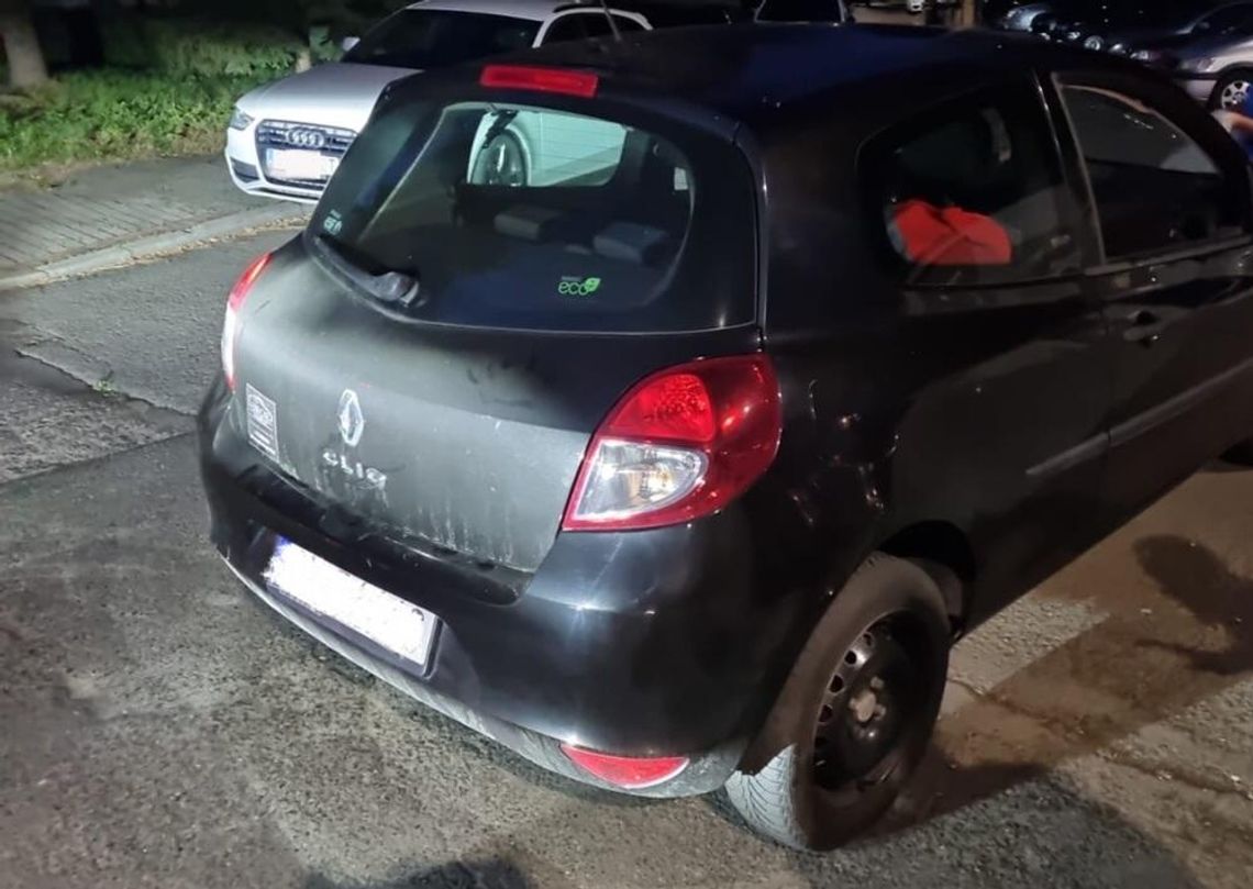 Młoda kobieta po alkoholu jechała uszkodzonym autem z pasażerem bez pasów