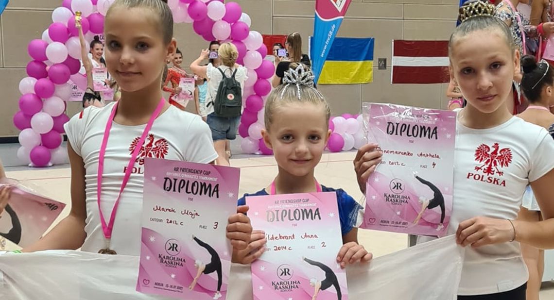 Młode gimnastyczki przywiozły medale z międzynarodowego turnieju