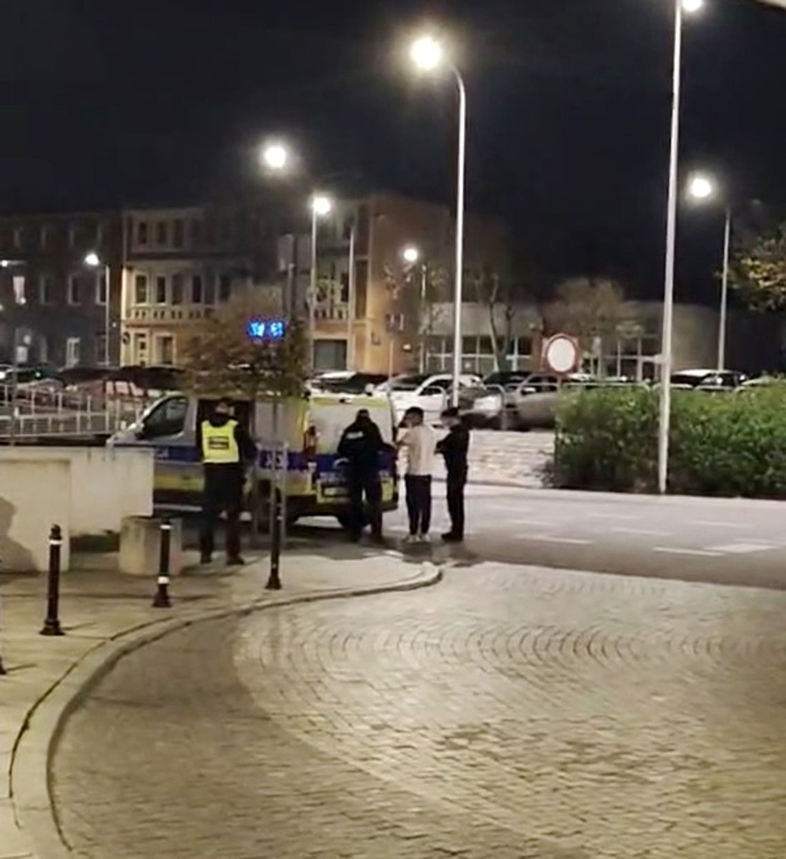 Nietrzeźwy młody mężczyzna paraliżował ścisłe centrum Kędzierzyna