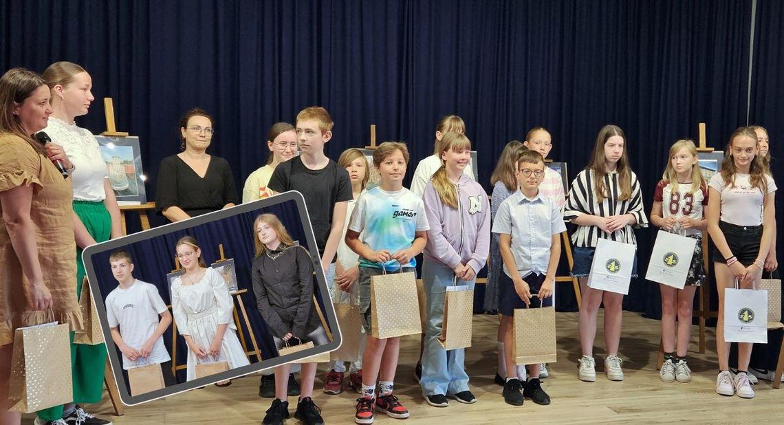 Młodzi artyści uchwycili piękno powiatu – wernisaż pokonkursowej wystawy fotograficznej w ZS nr 1