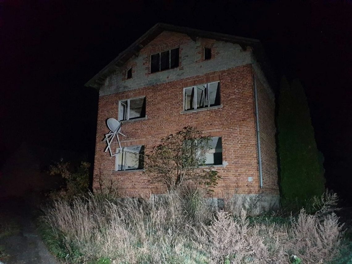 Mroczne sekrety opuszczonego domu nad Odrą. WIDEO