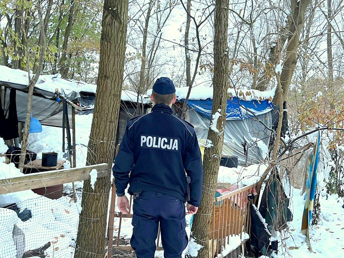 Mrozy są dużym zagrożeniem dla bezdomnych. Policja apeluje o czujność