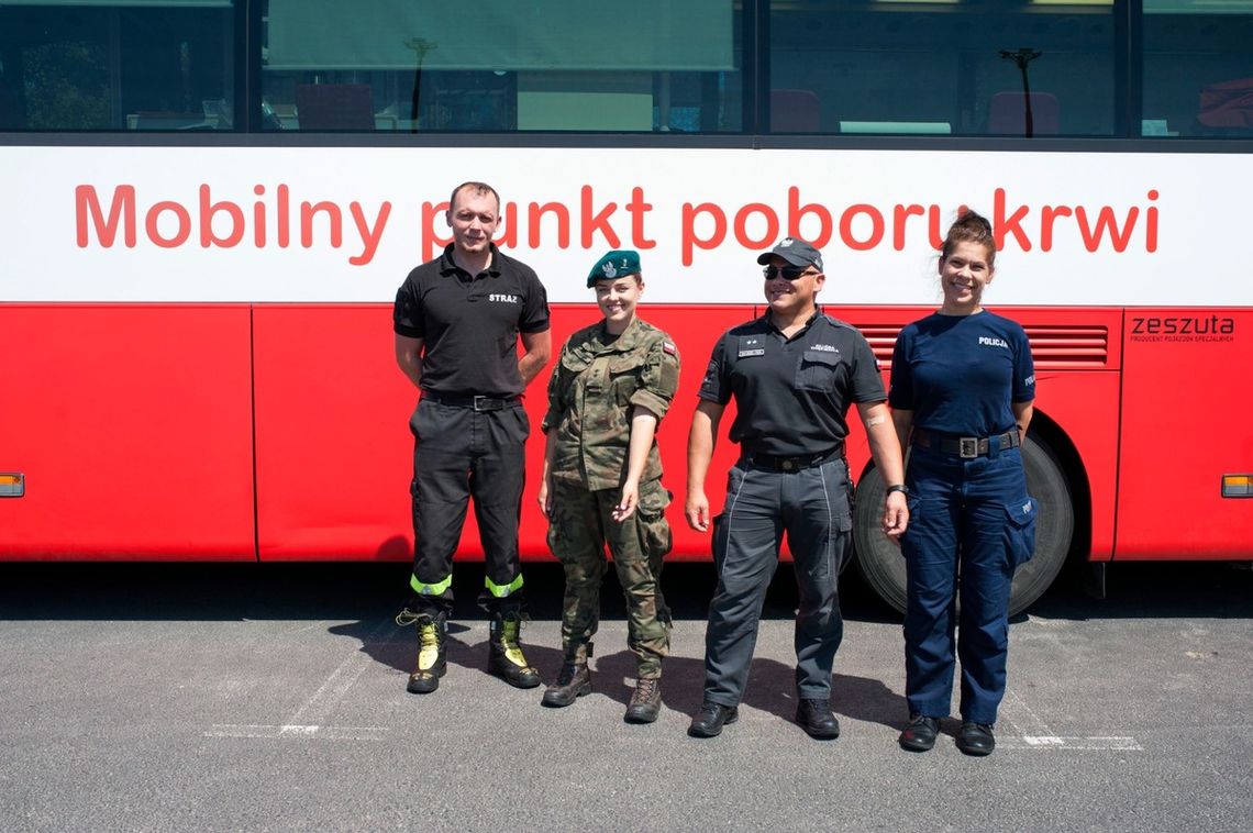 Mundurowi włączyli się w akcję zbiórki krwi, która ratuje życie