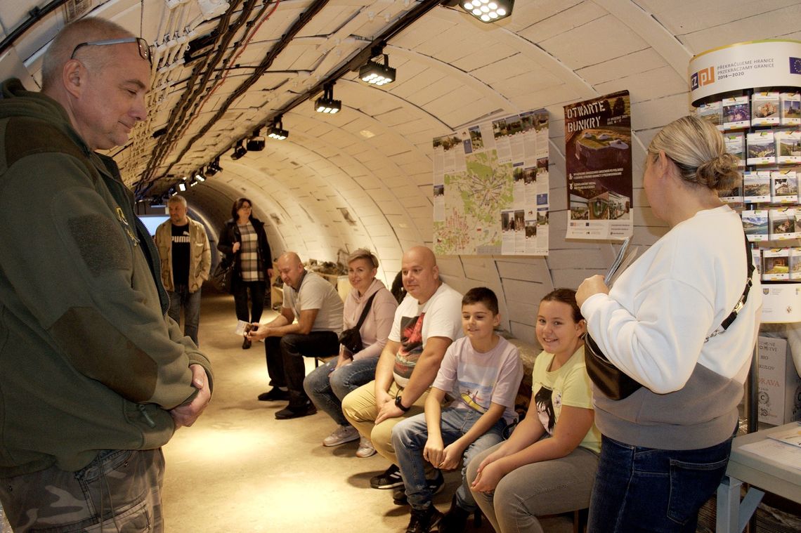 Muzeum Śląskiej Bitwy o Paliwo odwiedziło około 200 gości z Polski i Czech. ZDJĘCIA