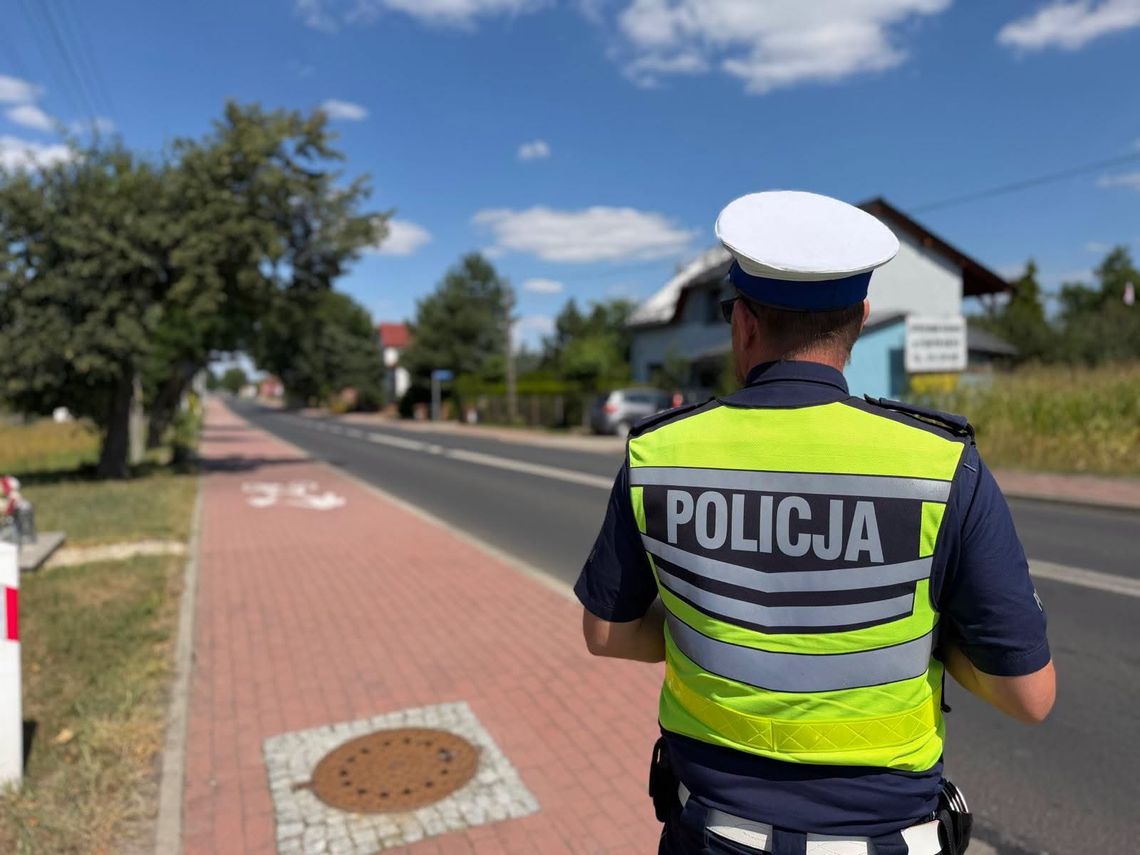 Na drogach powiatu kędzierzyńsko-kozielskiego trwa akcja „Prędkość”. Policjanci apelują o ostrożność Na drogach powiatu kędzierzyńsko-kozielskiego trwa akcja „Prędkość”. Policjanci apelują o ostrożność