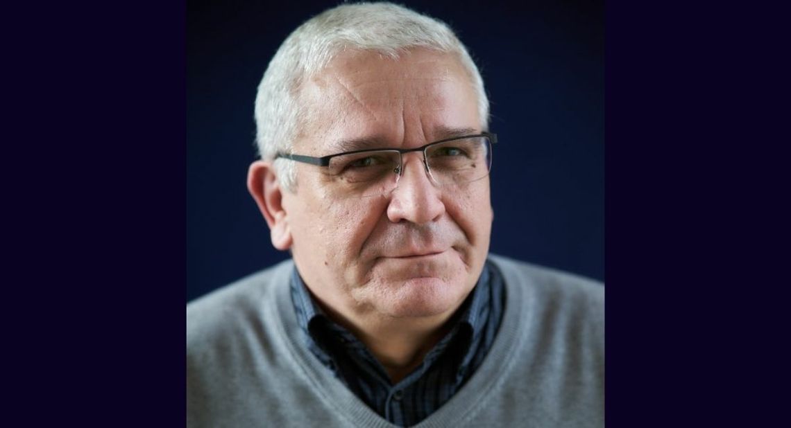 Nauczyciel Zbigniew Romik otrzymał tytuł honorowy "Profesora Oświaty"