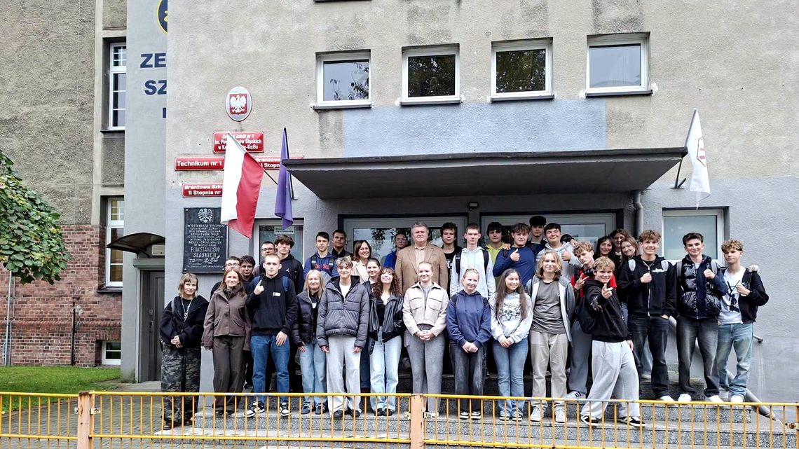 Niesamowita energia młodych ludzi dzięki wyjątkowemu spotkaniu Peer Support. ZDJĘCIA Niesamowita energia młodych ludzi dzięki wyjątkowemu spotkaniu Peer Support. ZDJĘCIA