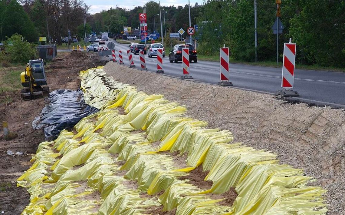 Nowa ścieżka rowerowa połączy Blachownię z osiedlem Piastów. Prace już trwają Nowa ścieżka rowerowa połączy Blachownię z osiedlem Piastów. Prace już trwają