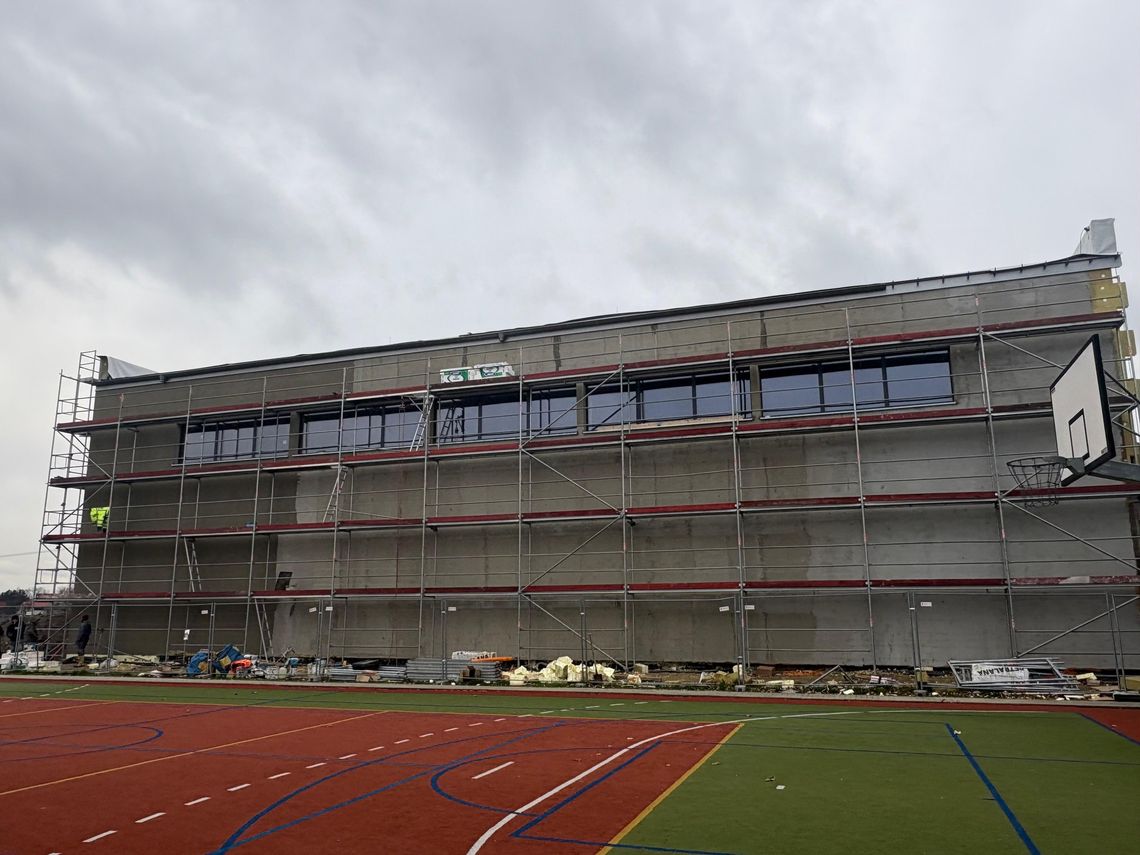 Nowe sale gimnastyczne przy PSP nr 9 oraz szkole w Rogach rosną w oczach. ZDJĘCIA Nowe sale gimnastyczne przy PSP nr 9 oraz szkole w Rogach rosną w oczach. ZDJĘCIA