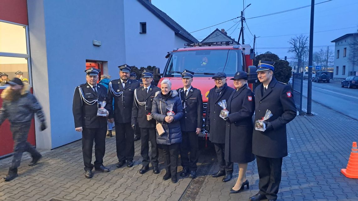 Ochotnicza Straż Pożarna Kłodnica otrzymała nowy wóz bojowy. ZDJĘCIA Ochotnicza Straż Pożarna Kłodnica otrzymała nowy wóz bojowy. ZDJĘCIA