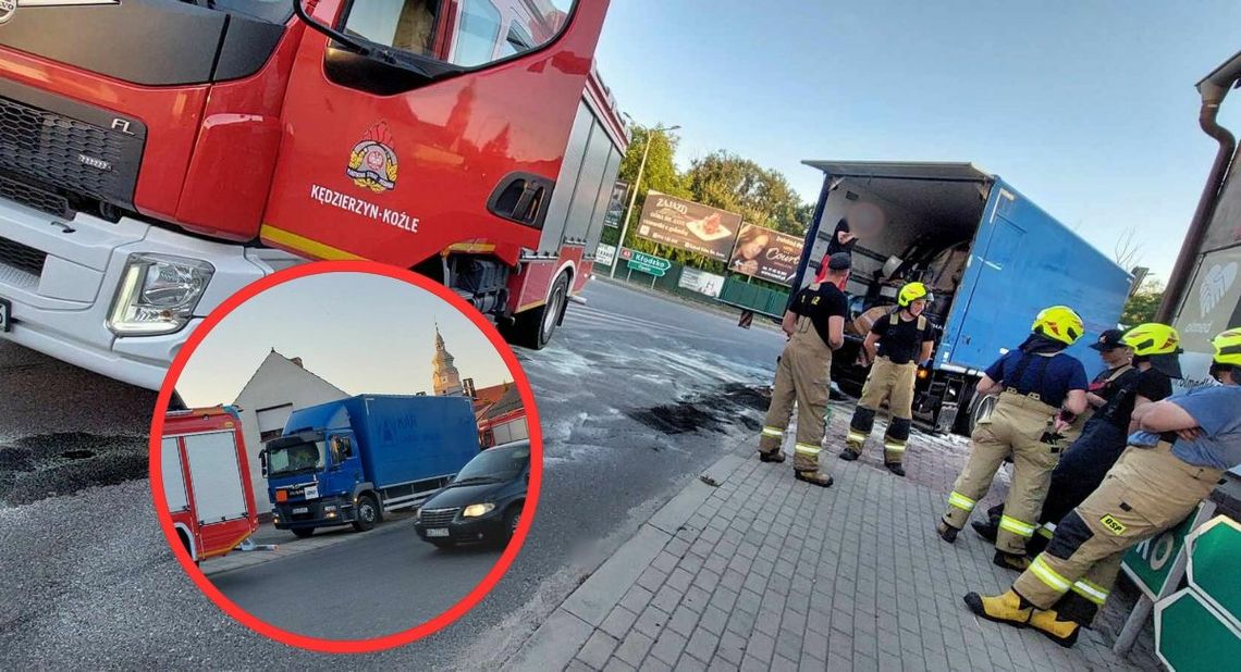 Olej ze źle zabezpieczonych beczek wylał się podczas transportu na drogę. ZDJĘCIA