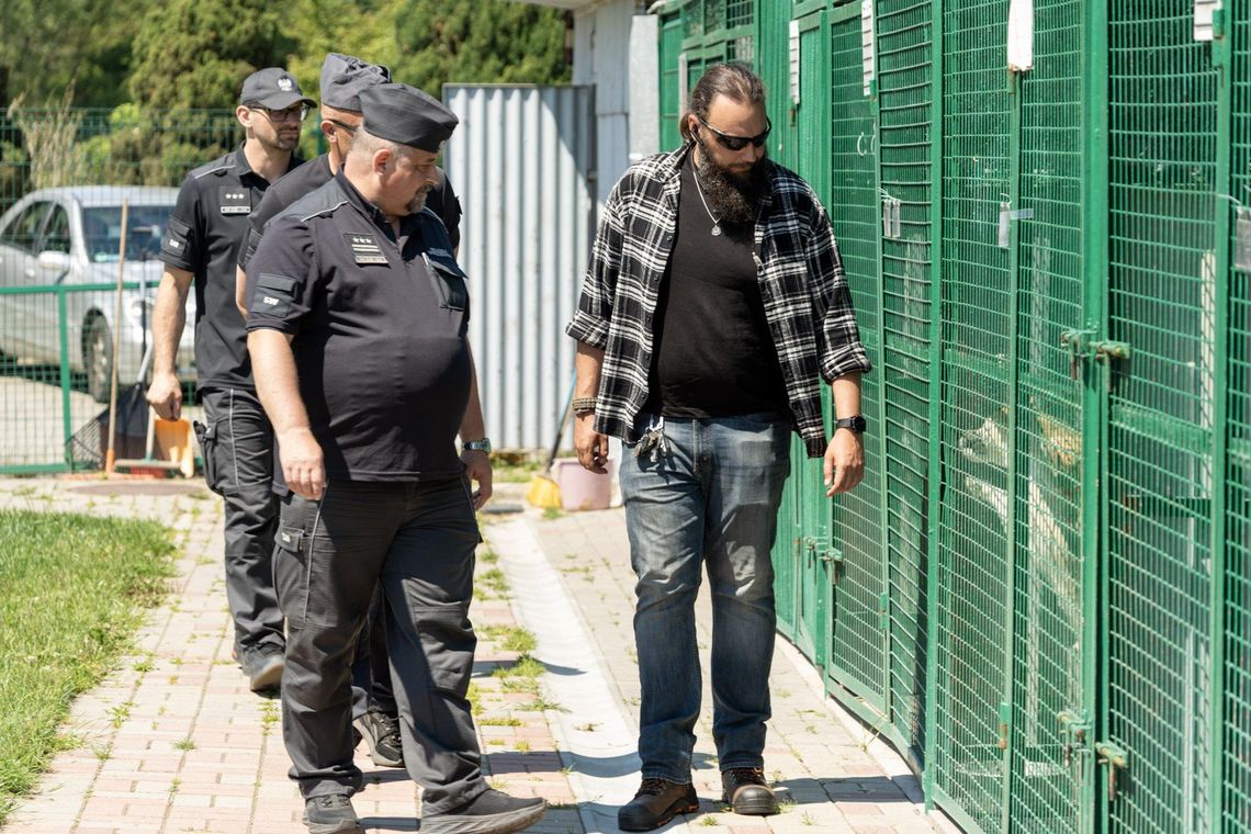 Osadzeni będą wykonywać nieodpłatne prace porządkowe i gospodarcze w schronisku. ZDJĘCIA