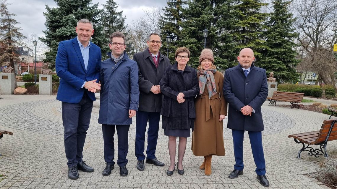 Parlamentarzyści PO rozmawiali o problemach polskiego samorządu