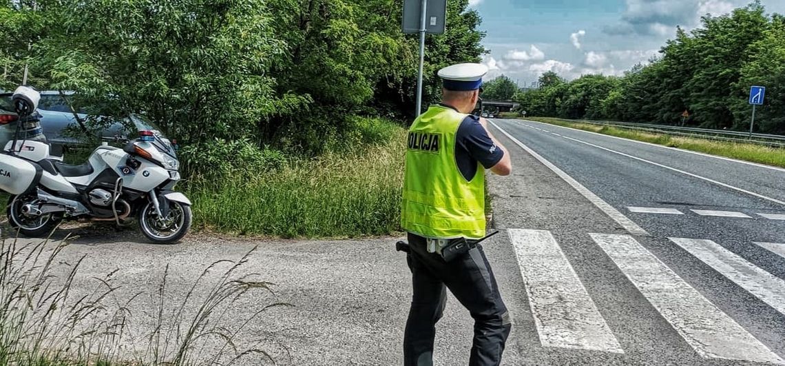 Pędzili ponad 100 km na godzinę. Trzech kierowców straciło prawo jazdy