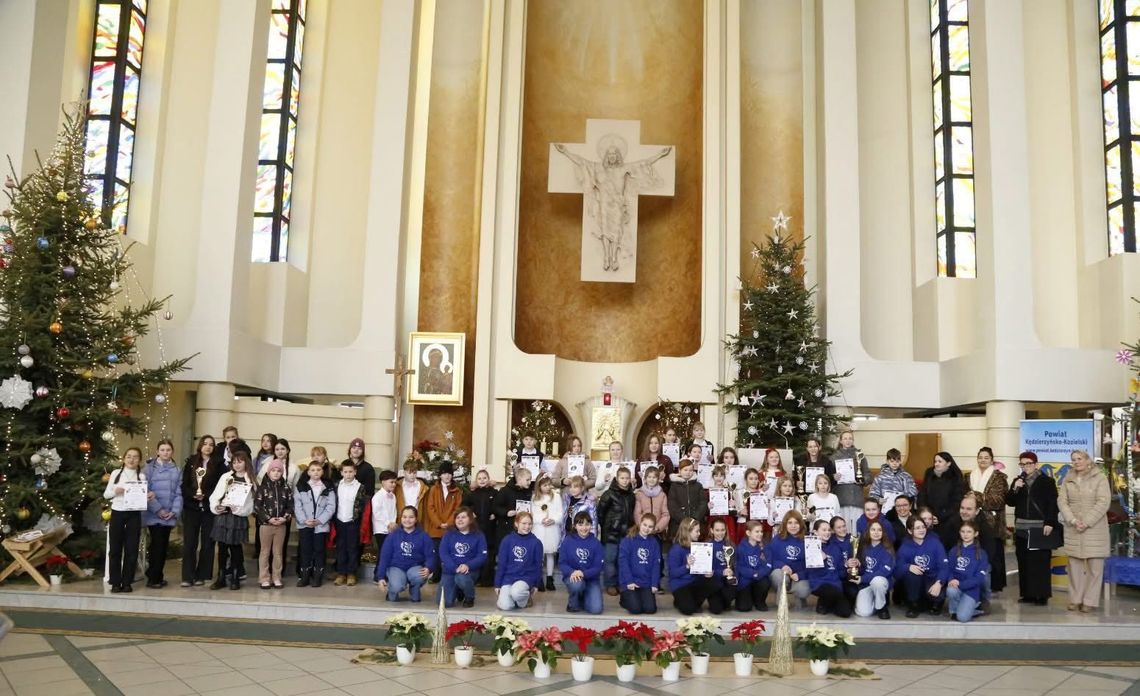 „Piastowskie Kolędowanie” w kościele parafialnym na osiedlu Piastów. ZDJĘCIA
