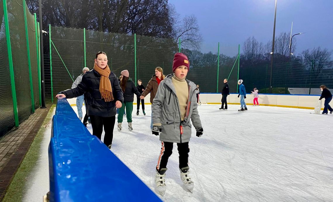 Pierwsze ślizgi zaliczone. Młodzi łyżwiarze nie zawiedli