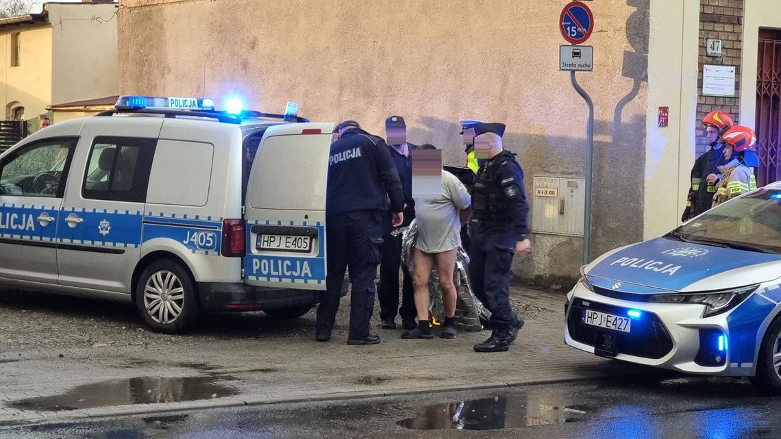 Pijany mężczyzna podpalił swoje mieszkanie i wysłał zdjęcie żonie Pijany mężczyzna podpalił swoje mieszkanie i wysłał zdjęcie żonie