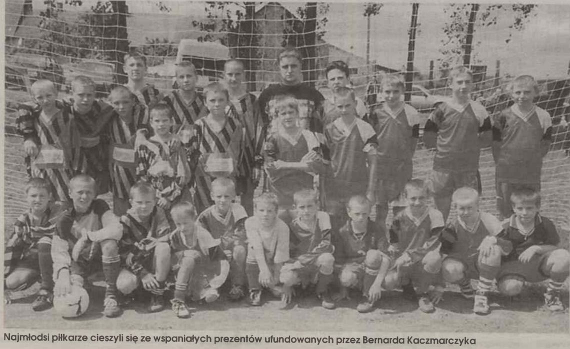 PIŁKA NOŻNA: 50 lat LZS Poborszów. GOL z sześćdziesięciu metrów