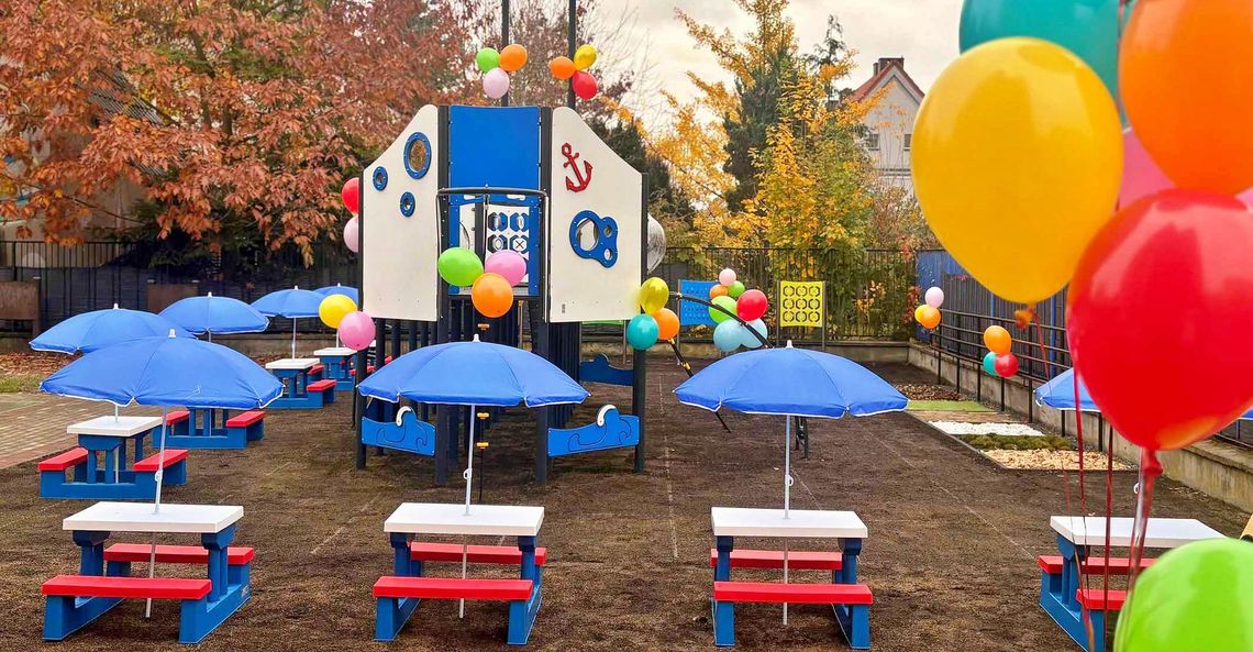 Plac zabaw przy Publicznym Przedszkolu nr 11 przeszedł dużą metamorfozę. ZDJĘCIA Plac zabaw przy Publicznym Przedszkolu nr 11 przeszedł dużą metamorfozę. ZDJĘCIA