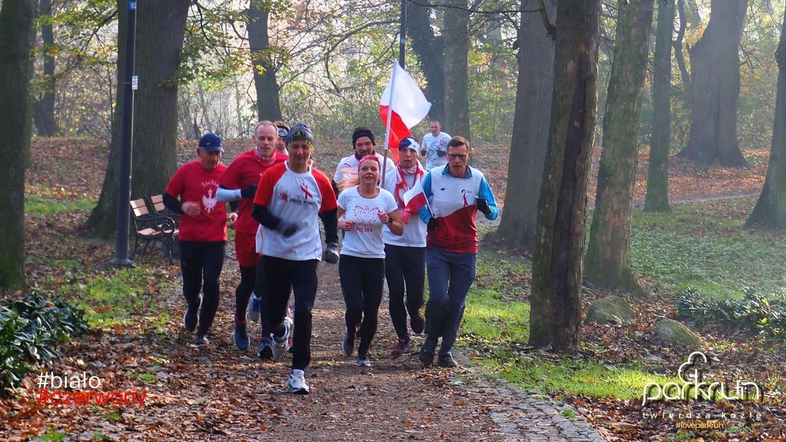 Pobiegli dla niepodległej w barwach Polski. ZDJĘCIA