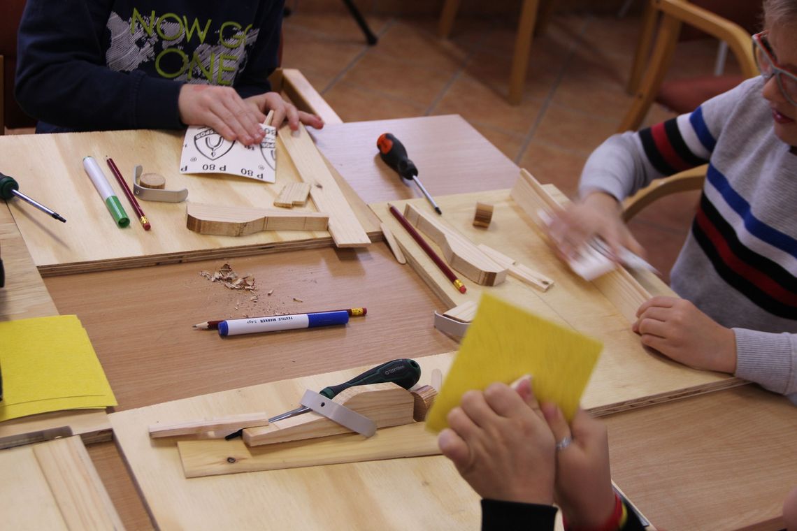 Podczas warsztatów ekologicznych dali nowe życie starym rzeczom