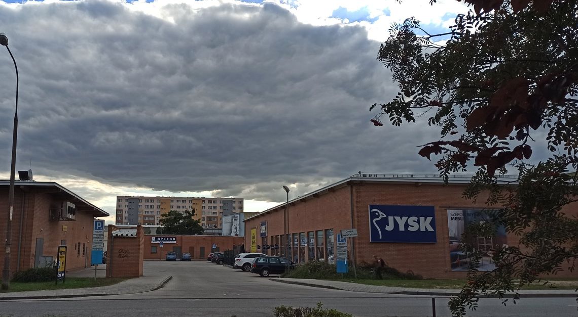 Pogoda może zaskoczyć. Wydano ostrzeżenie przed burzami Pogoda może zaskoczyć. Wydano ostrzeżenie przed burzami