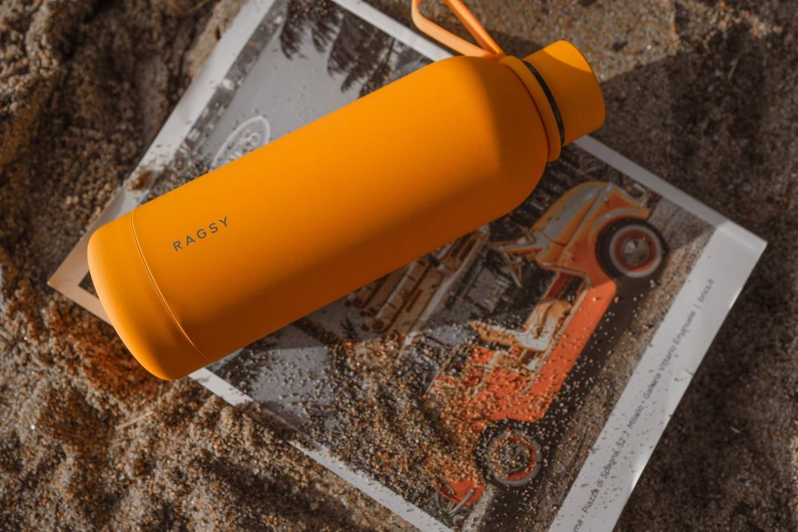 Pojemnik termiczny a butelka termiczna – różnice i zastosowania