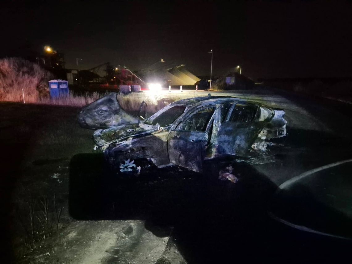 Policja potwierdza: 22-latek driftował BMW. Chwilę później auto stanęło w ogniu Policja potwierdza: 22-latek driftował BMW. Chwilę później auto stanęło w ogniu