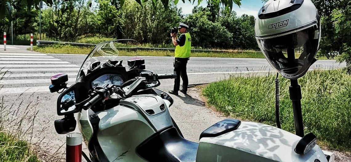 Policjanci przeprowadzili akcję "Bezpieczny motocyklista" Policjanci przeprowadzili akcję "Bezpieczny motocyklista"