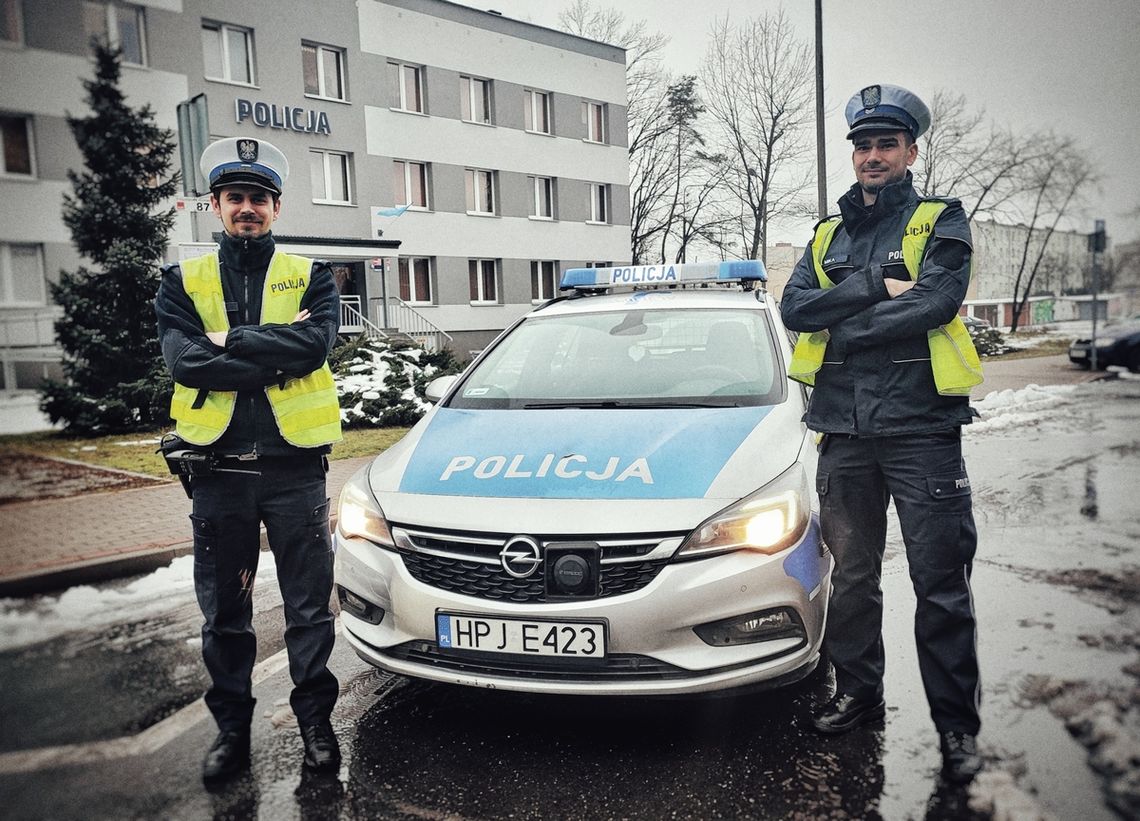 Policyjna eskorta pozwoliła na bezpieczne dotarcie rodziny do szpitala