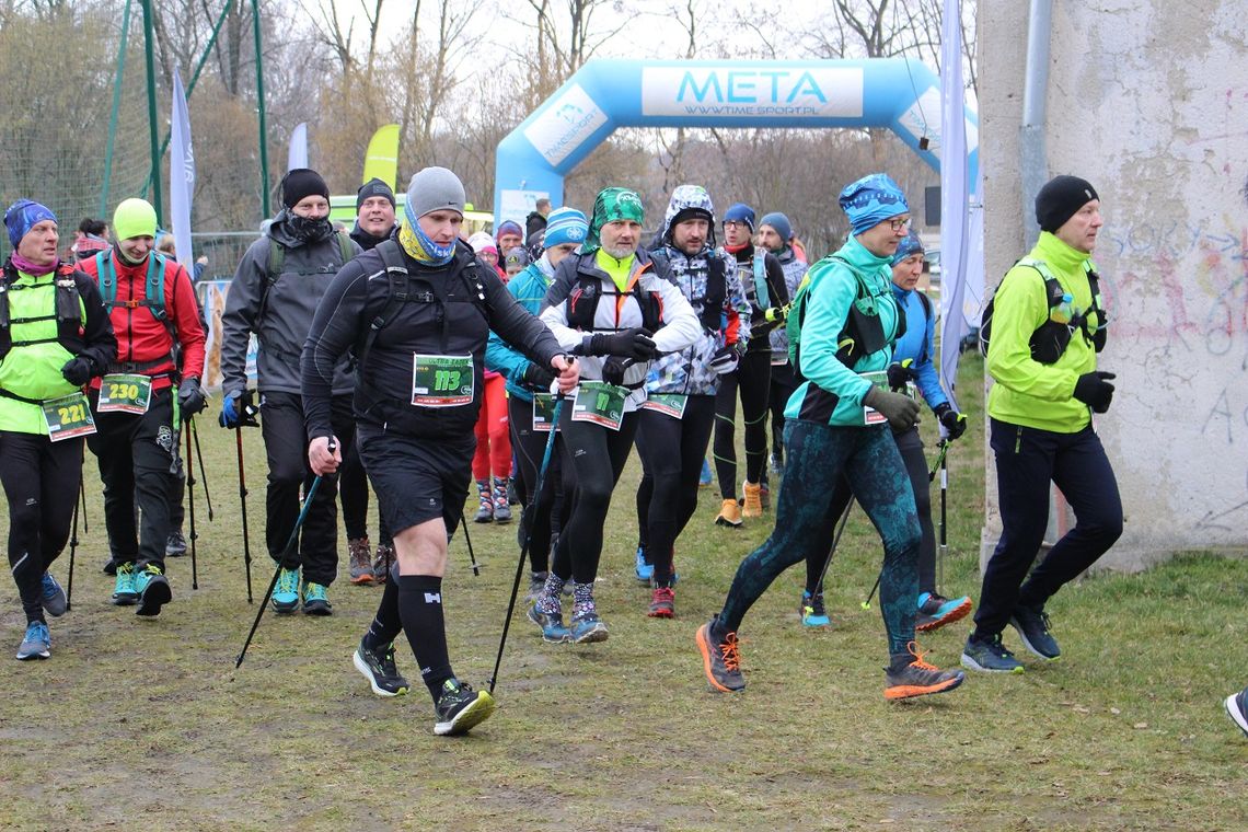 Ponad 200 zawodników pobiegło w przełajach"Ultra Zadek". ZDJĘCIA