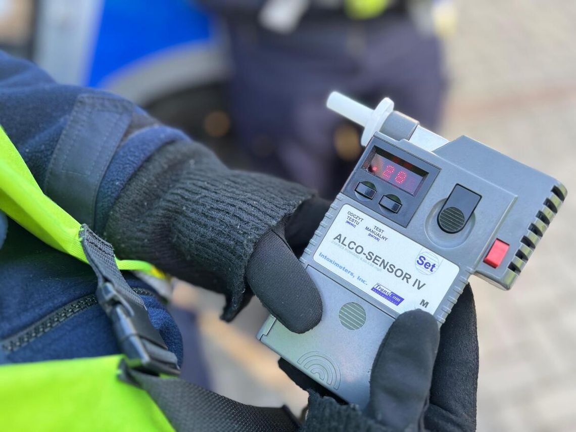 Ponad 3 promile wydmuchał mężczyzna na hulajnodze elektrycznej oraz rowerzysta. Ale to nie koniec Ponad 3 promile wydmuchał mężczyzna na hulajnodze elektrycznej oraz rowerzysta. Ale to nie koniec