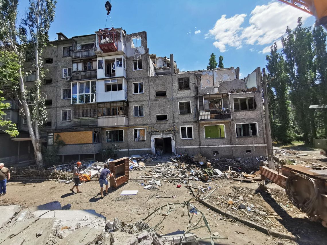 Porażające obrazy zniszczonych ukraińskich miast. Pomoc z Polski wciąż napływa. ZDJĘCIA
