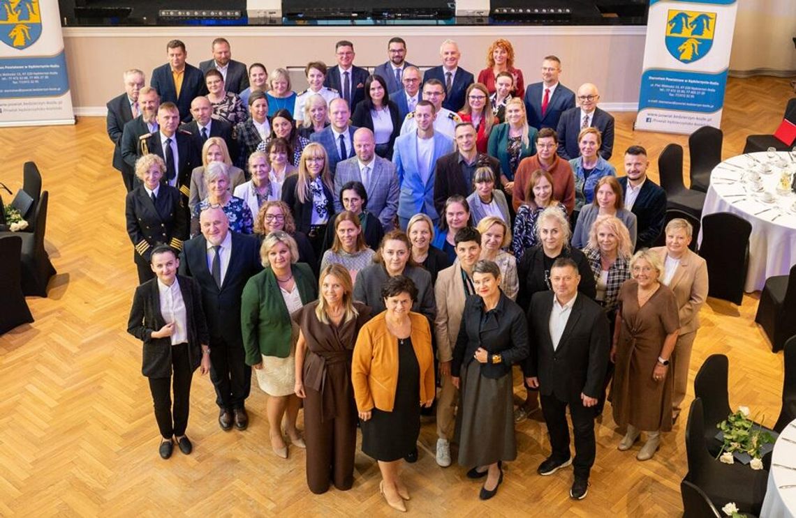 Powiat Kędzierzyńsko-Kozielski świętował Dzień Edukacji Narodowej. ZDJĘCIA