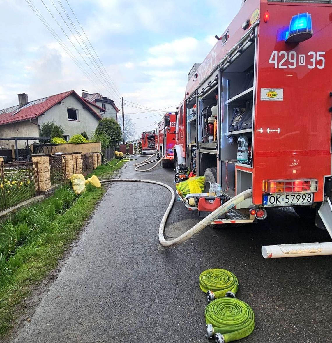 Pożar w Grzędzinie. Gmina Polska Cerekiew ogłosiła zbiórkę dla pogorzelców